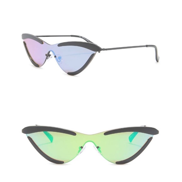 Le Specs Accessories - Le specs the scandal cat sunglasses NWT $108